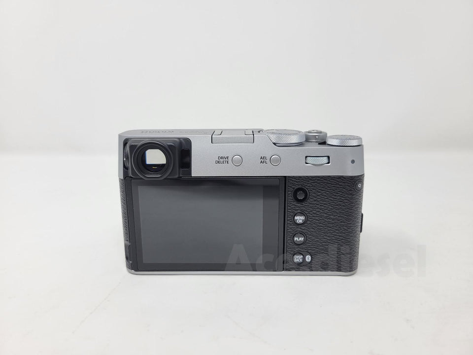 Fujifilm X-Series X100VI 40.2MP Compact Camera - Silver